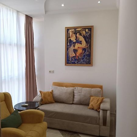 Apartment Face Batoumi Extérieur photo