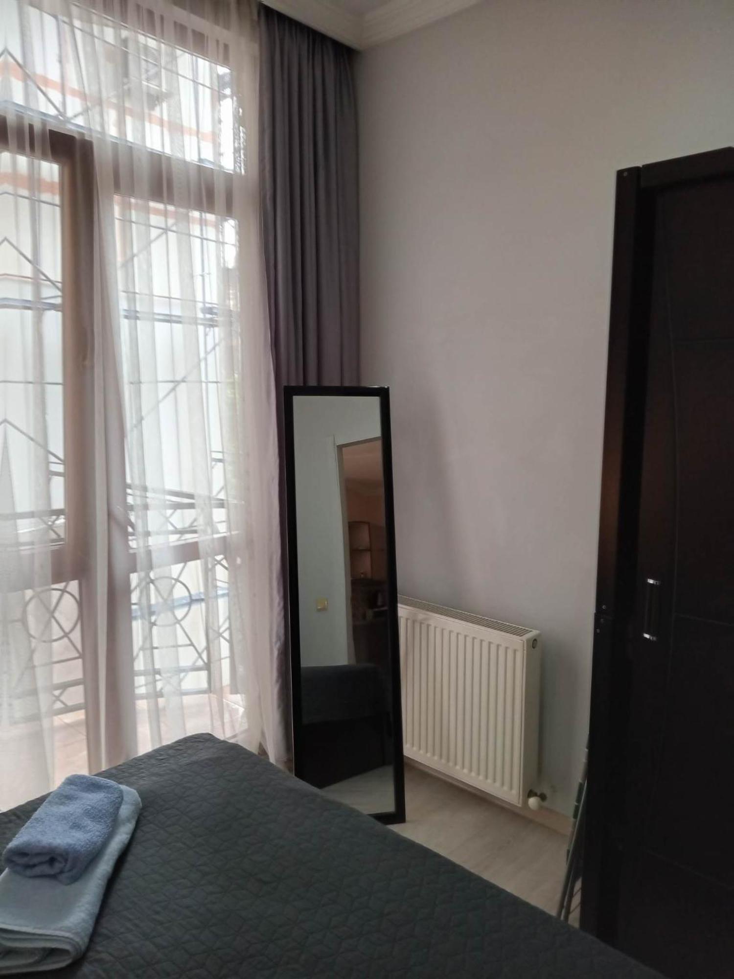 Apartment Face Batoumi Extérieur photo