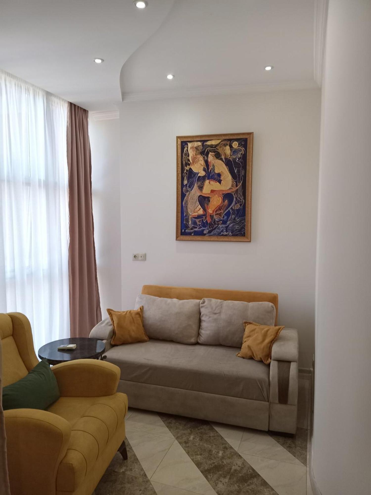 Apartment Face Batoumi Extérieur photo