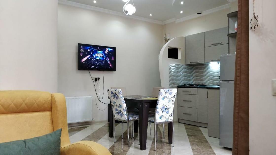 Apartment Face Batoumi Extérieur photo